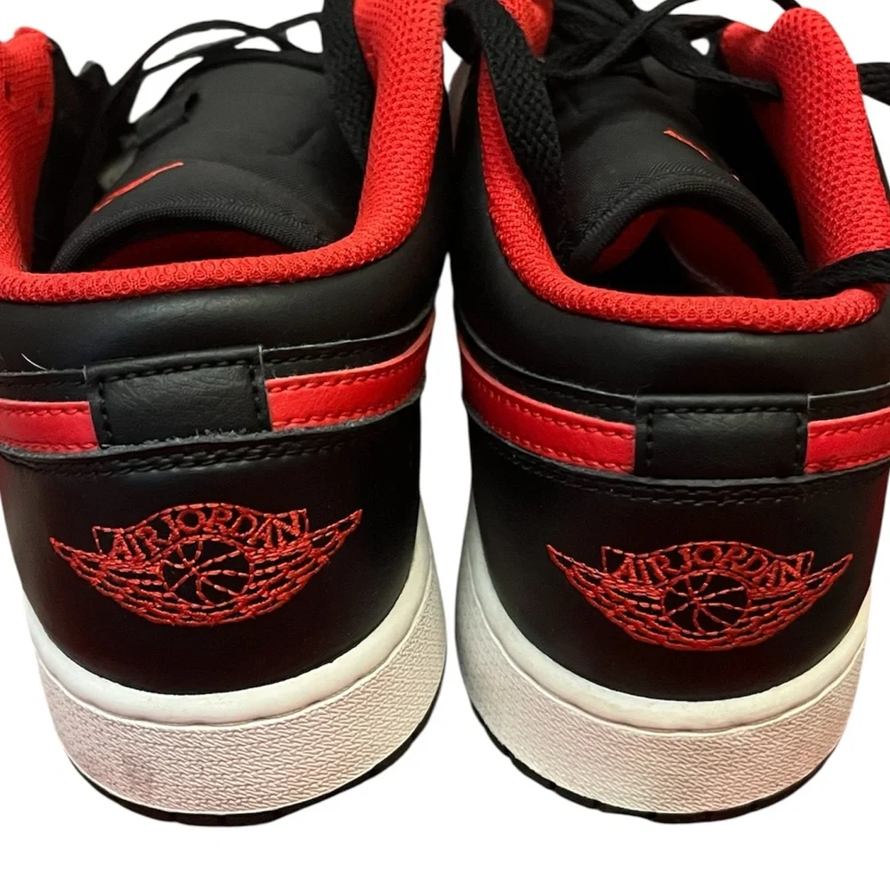 Nike Air Jordan Men's Black, Red, and White Sneakers